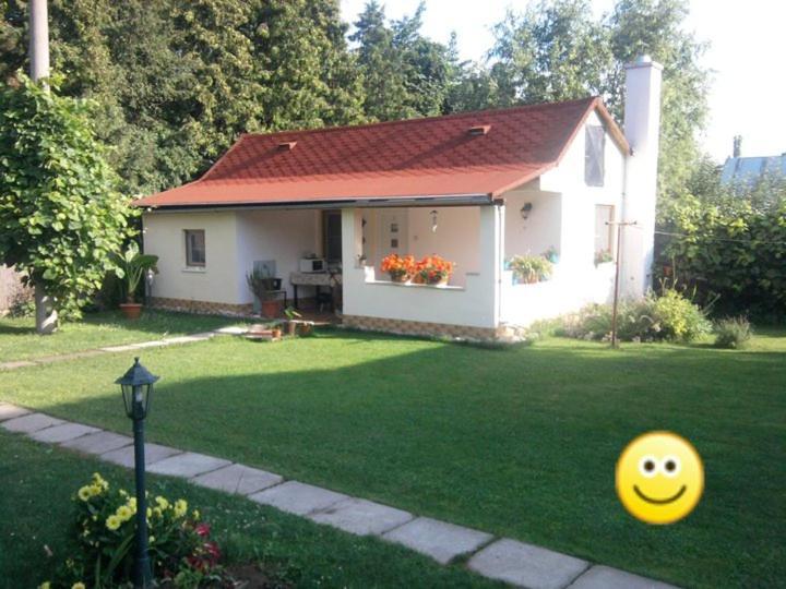 Platanus Bed and Breakfast Beckov Εξωτερικό φωτογραφία